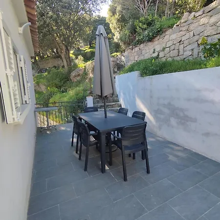 Διαμέρισμα 3 Pieces